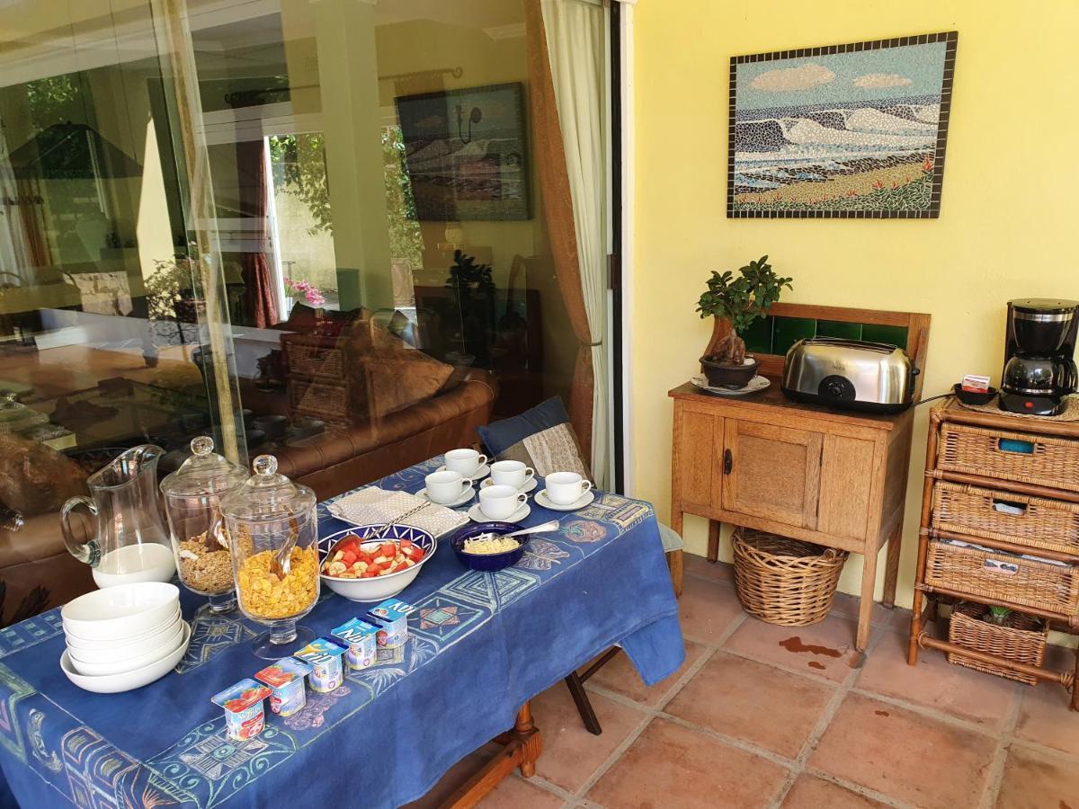 On Pinewood Guest House Città del Capo Esterno foto